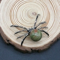 Vintage spider pendant with green unakite natural stone set in silver metal - 34x47mm / Unakite