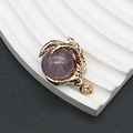 Colgante de garra de dragón dorado con una piedra preciosa de amatista púrpura redonda - 25x31mm, 15g / Cuarzo Fresa