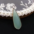 Lichtgroene natuurstenen hanger in druppelvorm met vergulde rand voor DIY-sieraden - 12x36mm / US 3