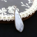 Waterdruppel hanger van witte natuursteen met gouden rand voor DIY-sieraden - 12x36mm / Howliet