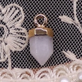 Pendente esagonale in opale bianco con cappuccio in metallo dorato per gioielli DIY - 6x14mm / Pietra Di Luna Bianca