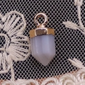 Pendente in quarzo lavanda con gancio dorato su pizzo per creazione di gioielli fai da te - 6x14mm / Agata