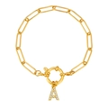 Vergulde schakelarmband met een met strassteentjes ingelegde hanger van de letter A - Letter A