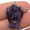 Ciondolo angelo in ametista naturale tenuto in mano con anello in metallo per gioielli fai-da-te - Forma di angelo / Viola (n. 5)