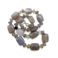 Collier en agate grise translucide polie avec des perles de pierre rectangulaires et rondes - Agate Grise
