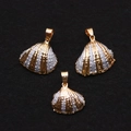 Three-piece set of natural scallop shell pendants with gold and silver plating detail - 20-30mm, 2-5g / No. 2 (Gold Silver Two-tone)