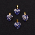 Ciondoli a cuore in sodalite blu con filo dorato per la creazione di gioielli - Solo Pendente (Senza Catena) / Lapislazzuli