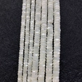 Fili di perle di madreperla bianca lucida in forma piatta e tonda con riflessi cangianti - Stile Perla Abaco (No. 24) / 2x3mm / Bianco AB