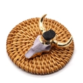 Pendentif tête de taureau en résine lavande avec bord doré et cristal druzy noir - Base violette avec pierre noire (n° 8)