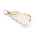 Pendaglio in cristallo bianco naturale con filo dorato intrecciato a mano e pietra grezza - Bianco Traslucido (N. 9)
