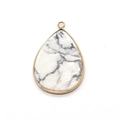 Pendentif goutte avec texture marbre blanc et bordure dorée pour bijoux DIY - Howlite