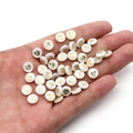 Cuentas de concha natural 6mm con patrón de diamante dorado para crear joyas DIY - Diamante / 6mm (20 Piezas)