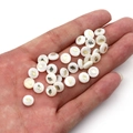 Cuenta de concha blanca natural 6mm con incrustación de nube dorada para joyas DIY - Nube / 6mm (20 Piezas)