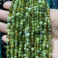 Polierte grüne Edelstein-Scheibenperlen für Schmuck mit natürlichen Facetten und Glanz - 4mm 93 Stk./Strang 7g / Kanadische Jade