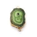 Groene natuurlijke agaat geode hanger met vergulding en dubbele ringen - Smaragdgroene Stijl (Nr. 7)