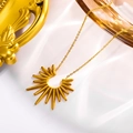 Collier élégant avec pendentif tournesol doré et design vintage aux rayons de soleil - Or 18 carats / Collier Lisse Doré