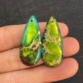 Pendenti in pietra naturale a forma di goccia in verde e blu vivace con fori preforati - Venature Smeraldo e Blu Lago (N. 8) / 15x23mm