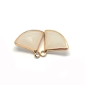Colgantes de piedra natural blanca con bordes de metal dorado para bisutería artesanal - 17x19mm (50 Piezas/Paquete) / Estilo 6 (Blanco Lechoso)