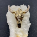 Cow skull acrylic pendant with golden horns and antique finish for DIY necklaces - Retro White