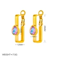 Vue détaillée de boucles d'oreilles rectangles dorées avec pierres multicolores et mesures - Boucles d'Oreilles Créoles en Or