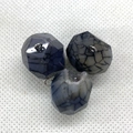 Faceted dragon vein agate pendants in grey blue with natural geode and silver bail - 19x20mm / Gray