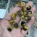 Pendentifs œil de tigre en forme de cœur et goutte avec bordure dorée pour bijoux - 14x18mm / Œil de tigre