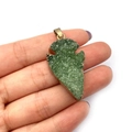 Colgante de cristal druzy verde en forma de flecha con bordes dorados para joyería DIY - Punta de flecha Druzy verde (No.5)