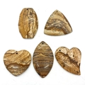 Set aus Naturstein-Anhängern in Herz- und Dreiecksform für individuellen DIY-Schmuck - 027 Bilderjaspis Set