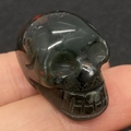 Crâne en pierre de sang sculpté à la main pour création bijoux DIY 18x24mm - Héliotrope ou Obsidienne Tachetée Rouge (5)