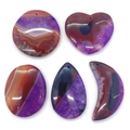 Fünfteiliges Set aus polierten fuchsiafarbenen Achatanhängern in Herz- und Tropfenform - Violett-Brauner Texturierter Stil (058) / 35-55mm (5 Stück)