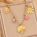 Collier en corde tissée main avec tête de tigre dorée et pendentifs soleil sur boîte à bijoux - Collier Tressé Pendentif Tête de Tigre (7)