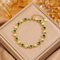 Bracelet élégant en acier inoxydable plaqué or 18 carats avec cœurs verts - Coeur Vert