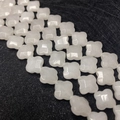 Perles de trèfle en pierre naturelle blanche polie pour la création de bijoux DIY - Forme de Trèfle / Jade Blanc / 14x14x6mm