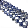 Perles de fleurs en sodalite bleue et blanche polies pour fabrication de bijoux - Forme de Trèfle / Sodalite / 14x14x6mm