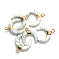 Pendentifs en pierre blanche en forme de lune avec embouts dorés pour bijoux DIY - 16x18mm / Howlite