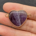 Amethyst Herzanhänger Verbinder mit Vergoldung und Doppelöse für DIY-Schmuck - 31x33mm / Amethystfarbene Natürliche Adern (19)