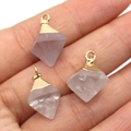 Tres colgantes de cristal natural púrpura en forma de rombo con tapas doradas para joyas - 11-20mm / Cristal Blanco Chapado en Oro