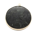 Pendentif rond en jaspe avec bordure dorée et anneau de suspension pour bijoux - 40mm / Rhyolite