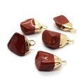 Lot de 5 pendentifs en jaspe rouge naturel avec calottes métalliques dorées et anneaux - Pierre Rouge Or