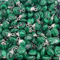 Malachiet groene steen hanger met zilveren metalen connector in ovale vorm - 8x14mm / Malachiet