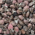 Gepolijste ovale rhodoniet natuursteen hangers met zilveren metalen oogjes in bulk - 8x14mm / Rhodoniet met zwarte lijnen