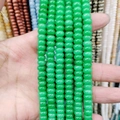 Cuentas redondas planas de piedra verde semitransparente para collares de joyería DIY - Tamaño Pequeño / Jade Verde