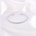 Detalle del brazalete de acero inoxidable trenzado con cuentas de metal pulido - Plateado Abierto (Trenzado)