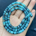 Strang mit 5-8mm seeblauen gefärbten Muschel-Heishi-Perlen für DIY-Schmuck - 5-8 mm / Seeblau (Nr.16)