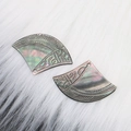 Carved fan-shaped black mother of pearl shell pendants with iridescent luster for DIY jewelry - Fan