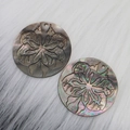 Engraved black shell round pendants with iridescent floral pattern for DIY jewelry - Round Tag