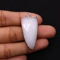 Macro detail of hand-held pink quartz arrowhead pendant with gold plated edges - 16x38mm / Pink (1#)