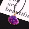 Collier pendentif coquille Saint-Jacques dégradé violet avec bordure dorée sur cordon noir - Dégradé Violet