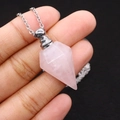 Flakon-Anhänger aus rosa Quarz in Hexagon-Kegelform mit silberner Metallkette - 18x36mm,11g / Rosenquarz