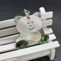 Vista de cerca de colgante de panda en nácar blanco y concha de abulón para collar DIY - 10-20g / Forma de Oso 45x49mm